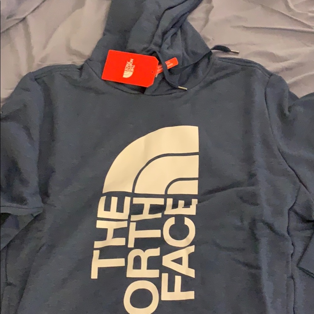 NWT Men’s The North Face Hoodie Sweatshirt